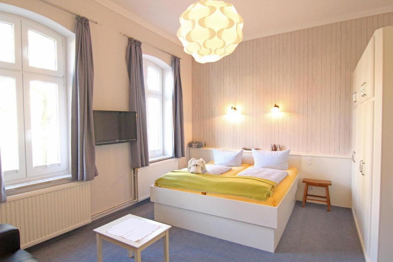 Готель Kapitaenshaus-Lassen-Zimmer-Amistad Вестерланд Екстер'єр фото